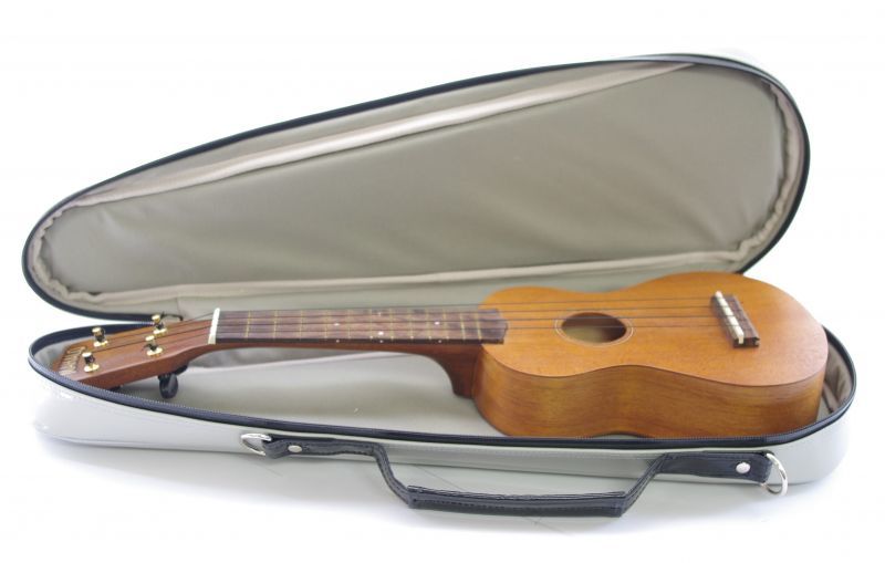 画像: ３０％OFFセール　 特注ハンドメイド　ソプラノウクレレ プロテクションケース「Mighty Soprano Uke/wf」 ライトグレー / ブラック 【ドイツ製完全防水生地×特殊温度調整機能＆衝撃吸収素材＋止水ファスナー】 Fabric from Germany, Made in Japan